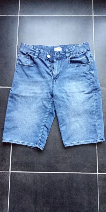 Short garçon très bon état XS 