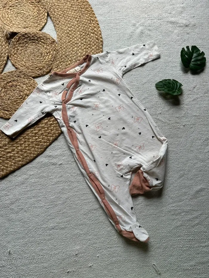 Pyjama 1 pièce Minnie – Fin – Très bon état – Taille 56 cm