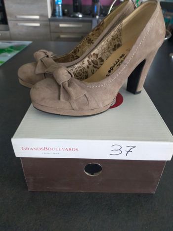 Chaussures femme taille 37