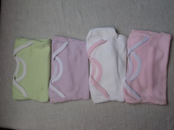 Lot de 4 body, 3 mois