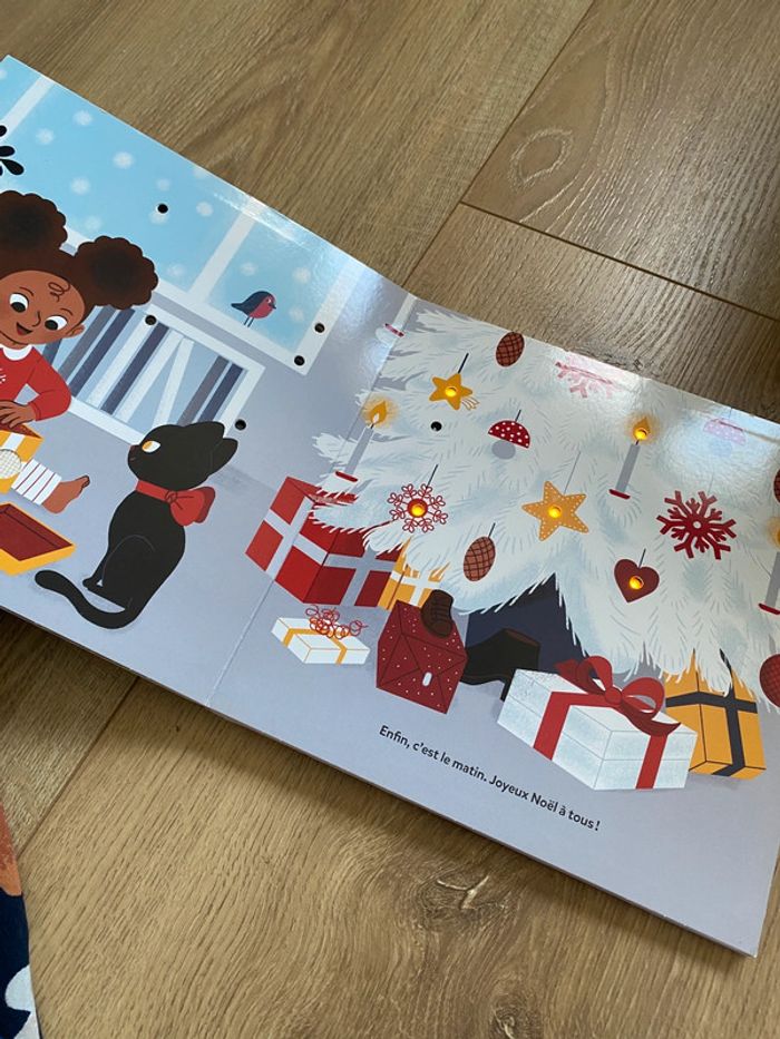 Livre musical et lumineux la nuit de noël - photo numéro 5