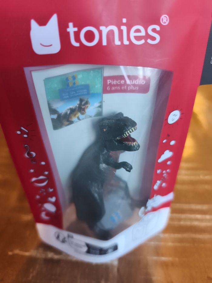 Tonies sur les traces des dinosaures