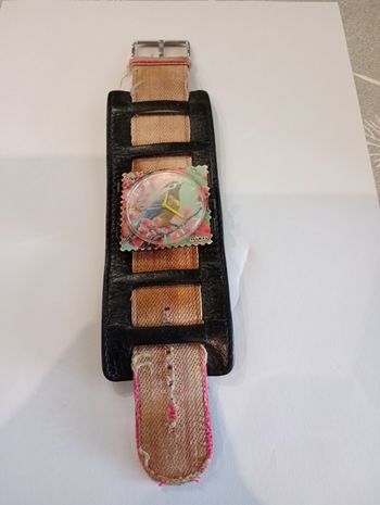 Montre oiseau Stamps