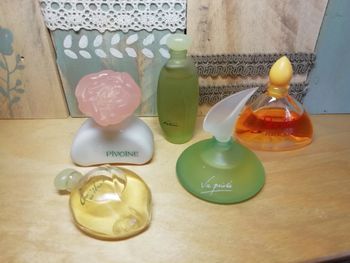 Lot miniatures Yves Rocher nature pivoine shafali vie privée