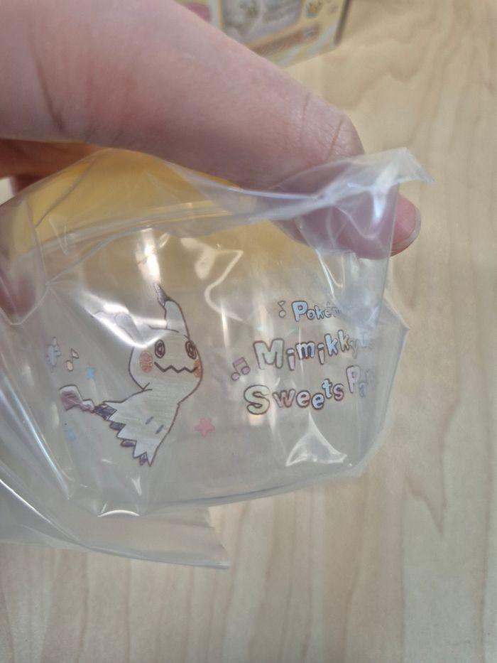 Boîte plastique Pokemon Ichibankuji "Mimikkyu's Sweets Party" - photo numéro 5