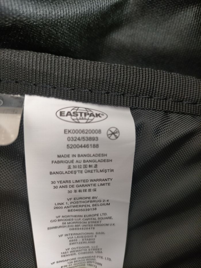 Sac à dos Eastpak noir 24L - photo numéro 8