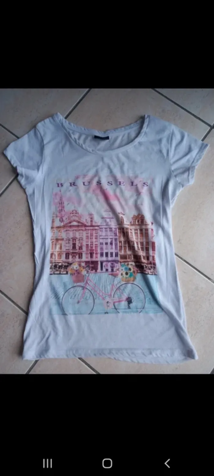Tee-shirt 👕 "Brussels" t.M - photo numéro 4