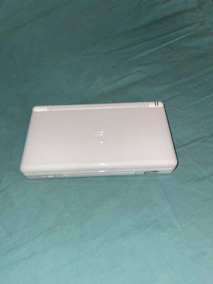 Nintendo DS Lite
