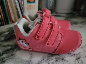 Basket fille 24 neuve