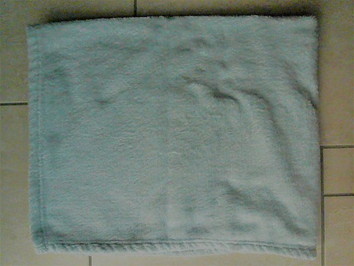 Couverture polaire bleu ciel