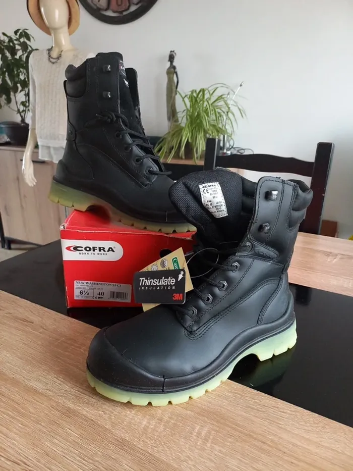 Chaussures de sécurité noir T40 Neuve - photo numéro 2