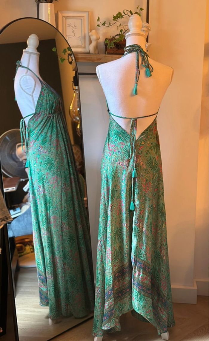 Robe longue imprimé fleuri, dos nu, en soie taille U - photo numéro 4