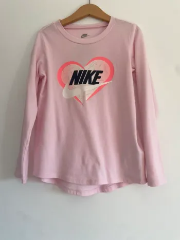 T-shirt manches longues nike.