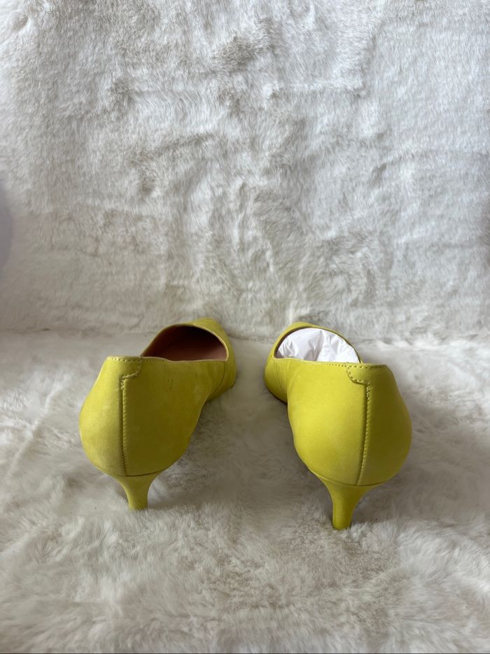 Escarpins vert anis en cuir Minelli pointure 38, talons 5 cm - photo numéro 6