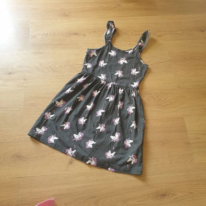 🩷 Robe 6 ans Kiabi #emyfleury_6ansfille - photo numéro 2