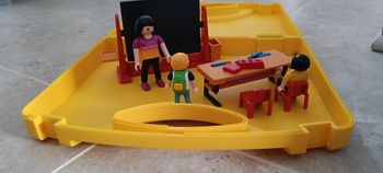 Playmobil valisette maîtresse et élèves