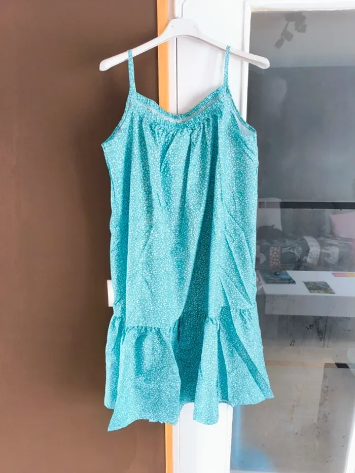 Robe mi longue à fleurs turquoises et blanches femme 42