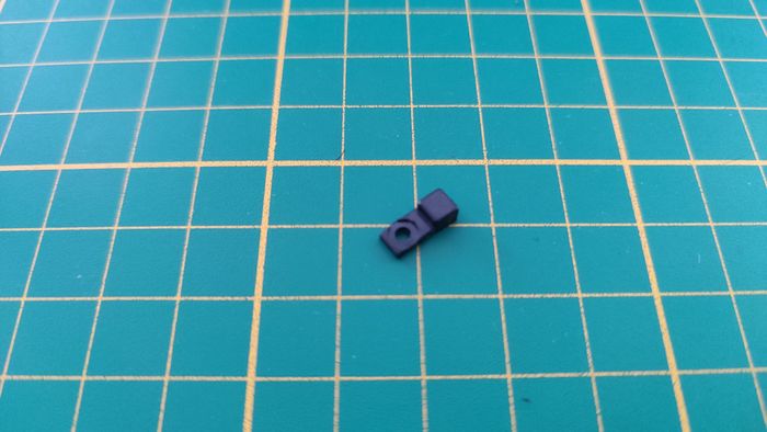 Butoir de fixation de câble 39-3 numéro 39 n°39 pièce détachée Citroën 2CV 2 CV Charleston 1/8 1:8 1