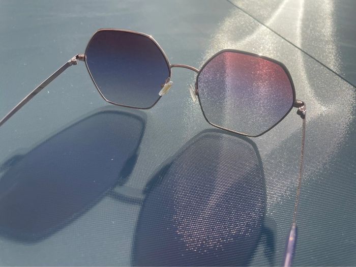 Lunette de soleil neuve - photo numéro 2