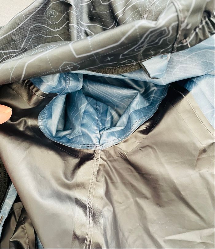 Imperméable taille 10/11 ans - photo numéro 3