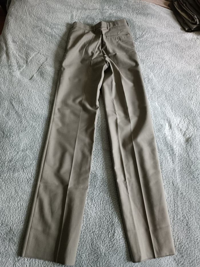 Pantalon beige homme classique élégant - photo numéro 7