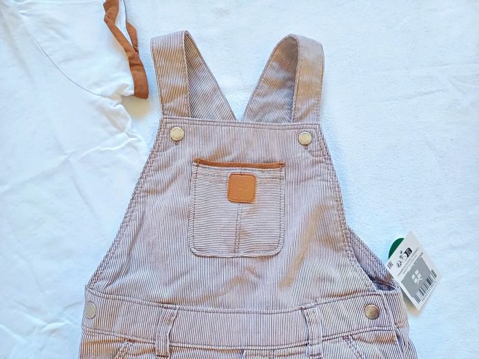 Ensemble salopette short neuve 24 mois - photo numéro 3