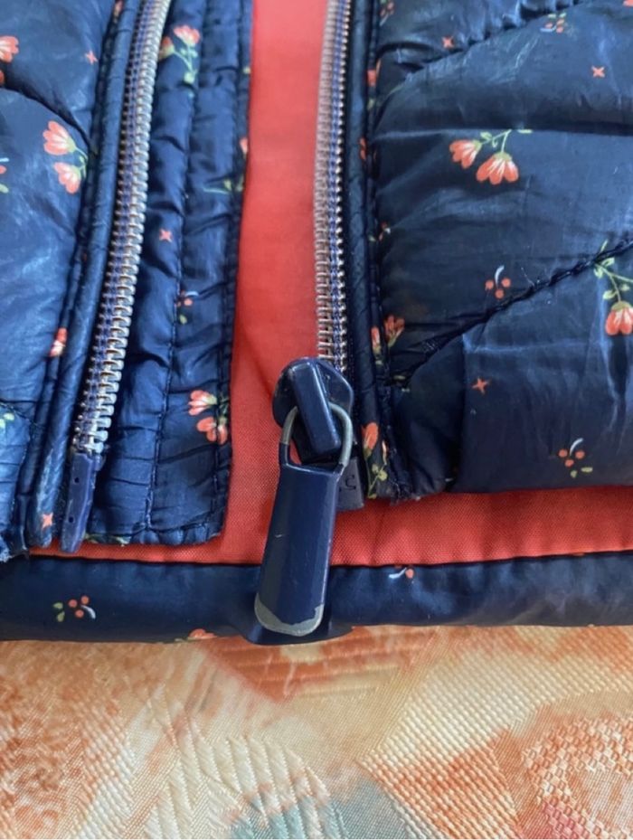 Blouson doudoune bleue marine à fleurs - photo numéro 6