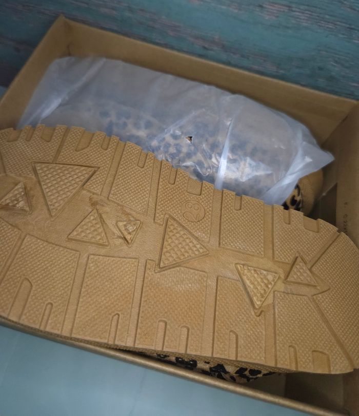 Baskets polaires filles léopard tendances - Taille 28 - NEUVES 🌟 - photo numéro 3