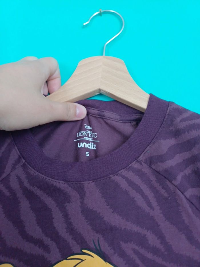 Crop top roi lion - photo numéro 2