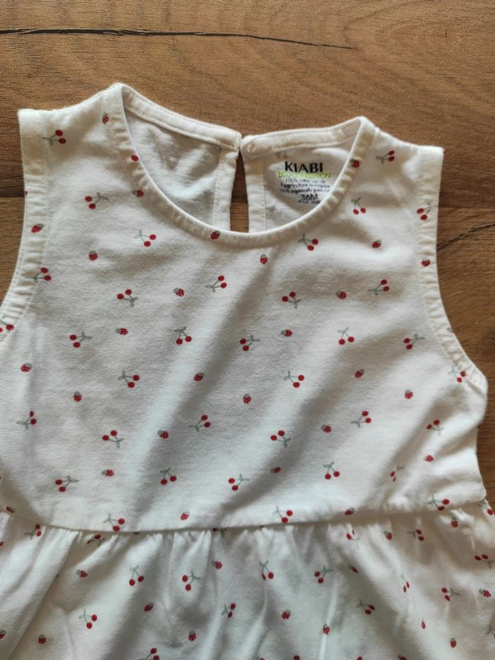 Robe Kiabi 36 mois taille grand 4 ans neuve - photo numéro 2