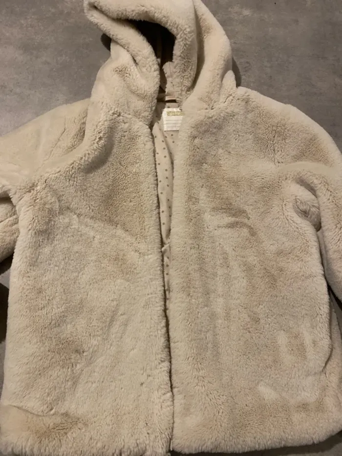 Manteau en fausse fourrure avec capuche Beige clair - photo numéro 3