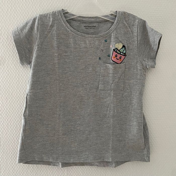 Lot de 13 vêtements - taille 04 ans - photo numéro 5