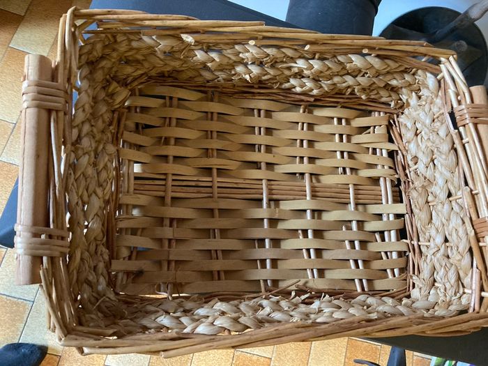 Panier/corbeille en osier