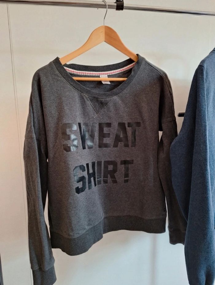Lot 2 Sweat-shirt décathlon domyos femme XL - photo numéro 4