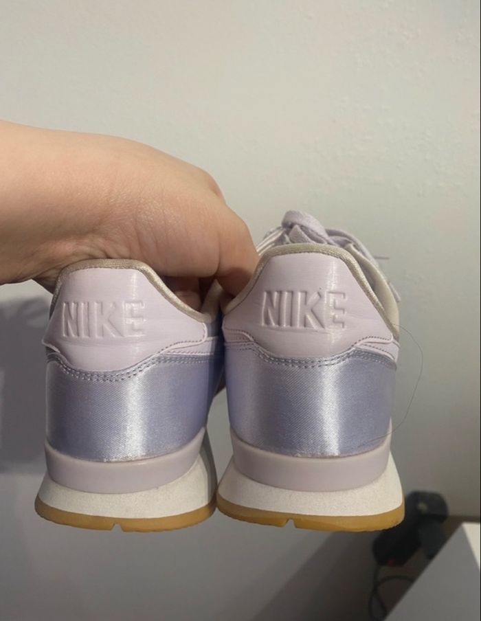 Basket Nike W Satin barely grap - photo numéro 4