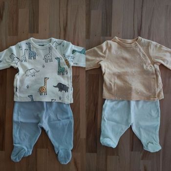 Lot de 2 Pyjamas deux pièces taille 0 et 1 mois