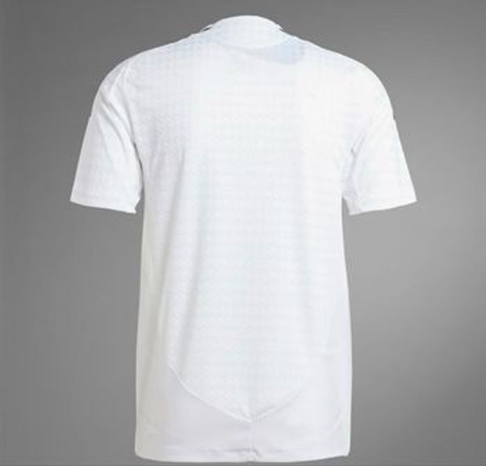 Maillot Real Madrid - photo numéro 4