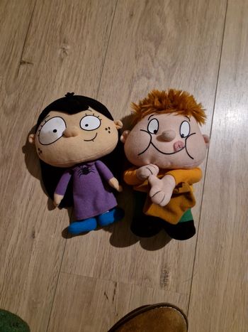 Lot de deux peluches les petites crapules