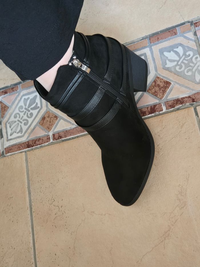 Bottines noires simili/suédine P.39 neuves - photo numéro 9