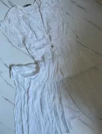 Robe kimono de plage échancré Zara taille XS