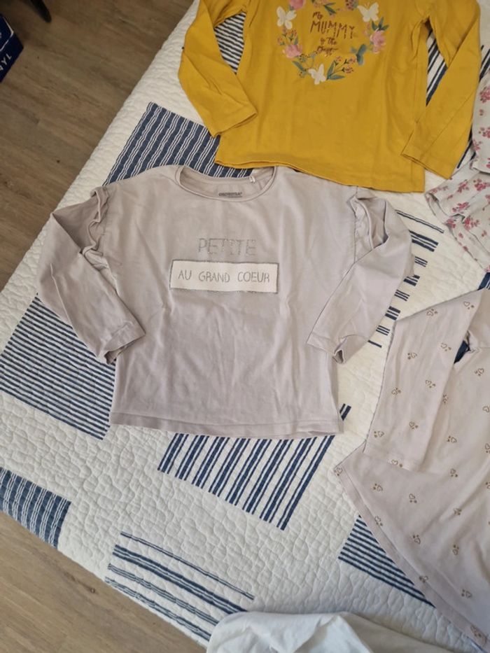 Lot tee-shirts 5ans - photo numéro 4