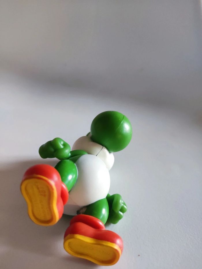Figurine Yoshi Nintendo 2013 9 cm - photo numéro 6
