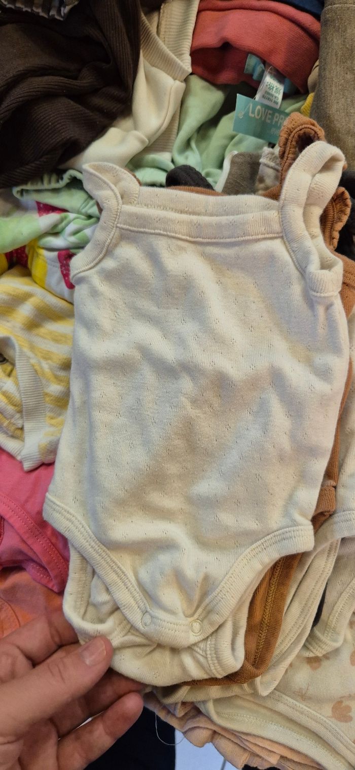 Lot 5 bodies bretelles 3 mois - photo numéro 6