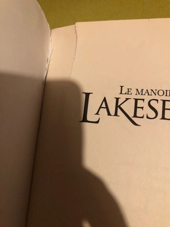 Livre le manoir de lakesedge - photo numéro 3