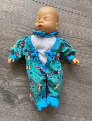 Bébé poupon poupée bleu vert