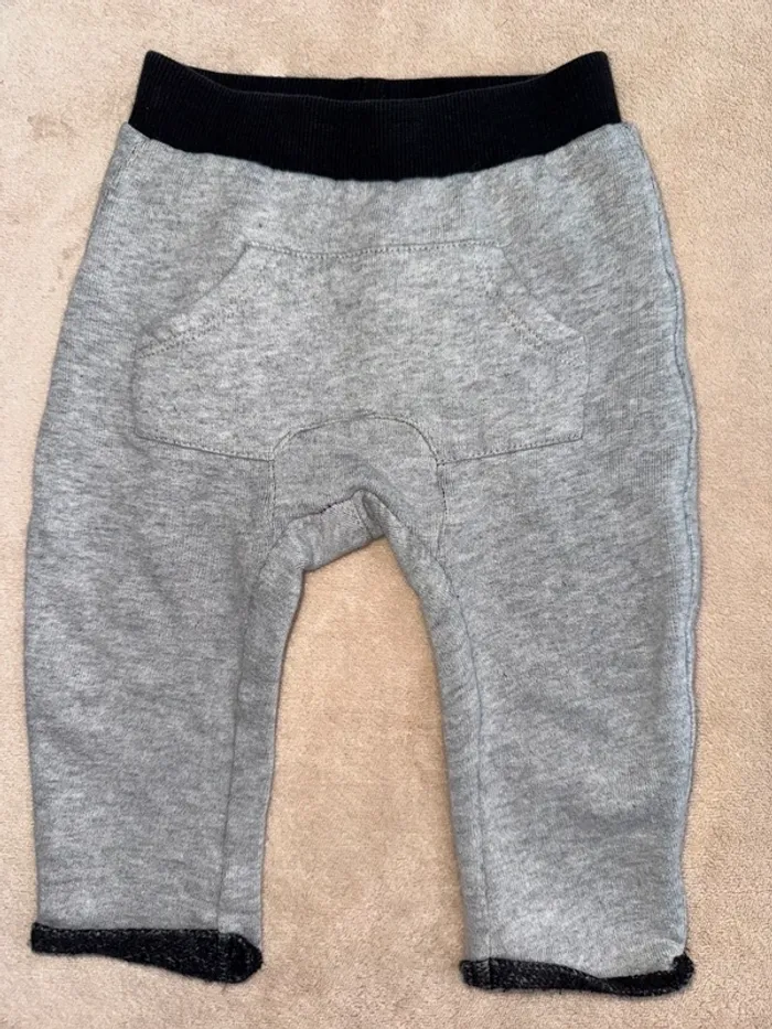 Jogging • catimini • taille 6 mois - photo numéro 2