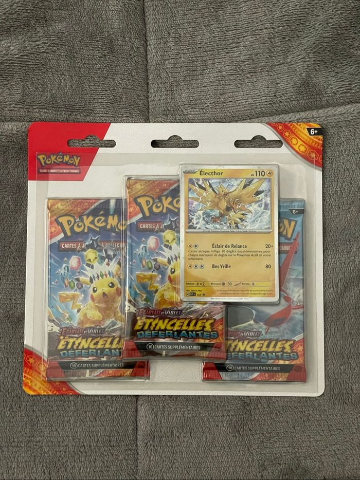 Tripack Pokémon ev8