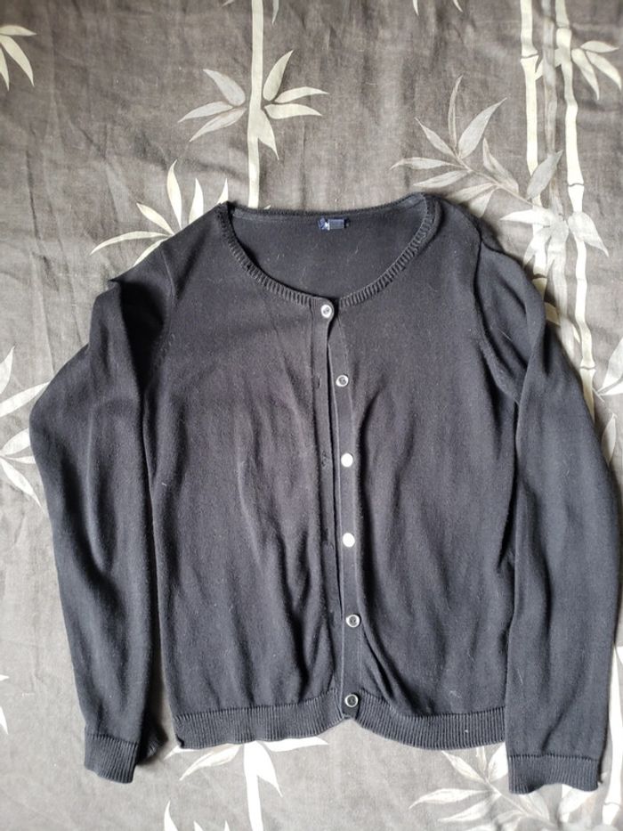 Gilet noir taille 10 ans