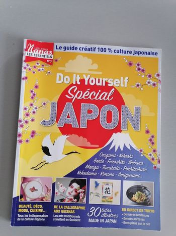 Revue spécial Japon de 'l'Atelier des Nanas- Les essentiels n.3"