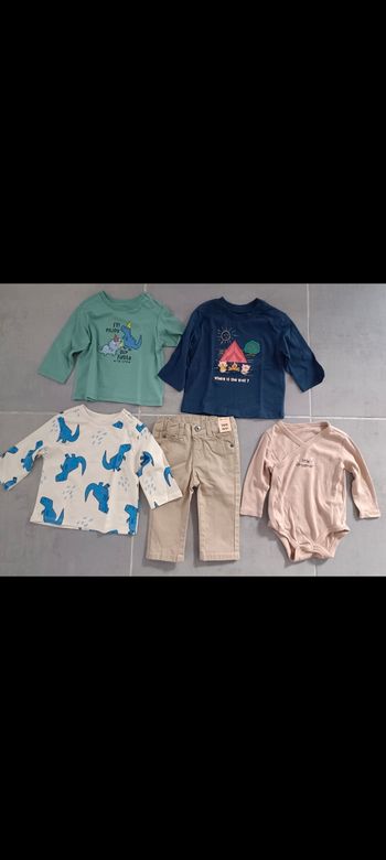 Lot de vêtements neufs bébé garçon en 6 mois